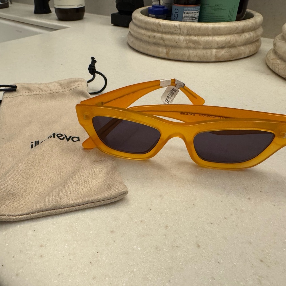 Illesteva Orange Sunglasses - Picture 5 of 7